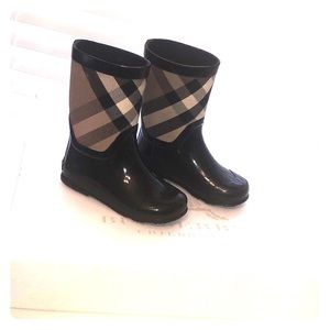 Toddler Burberry rain boots